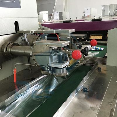 Çin Ev Eşyaları / Yiyecek Yatay Form Dolum Makinesi İsteğe Bağlı İngilizce / Çince Ekran Tedarikçi